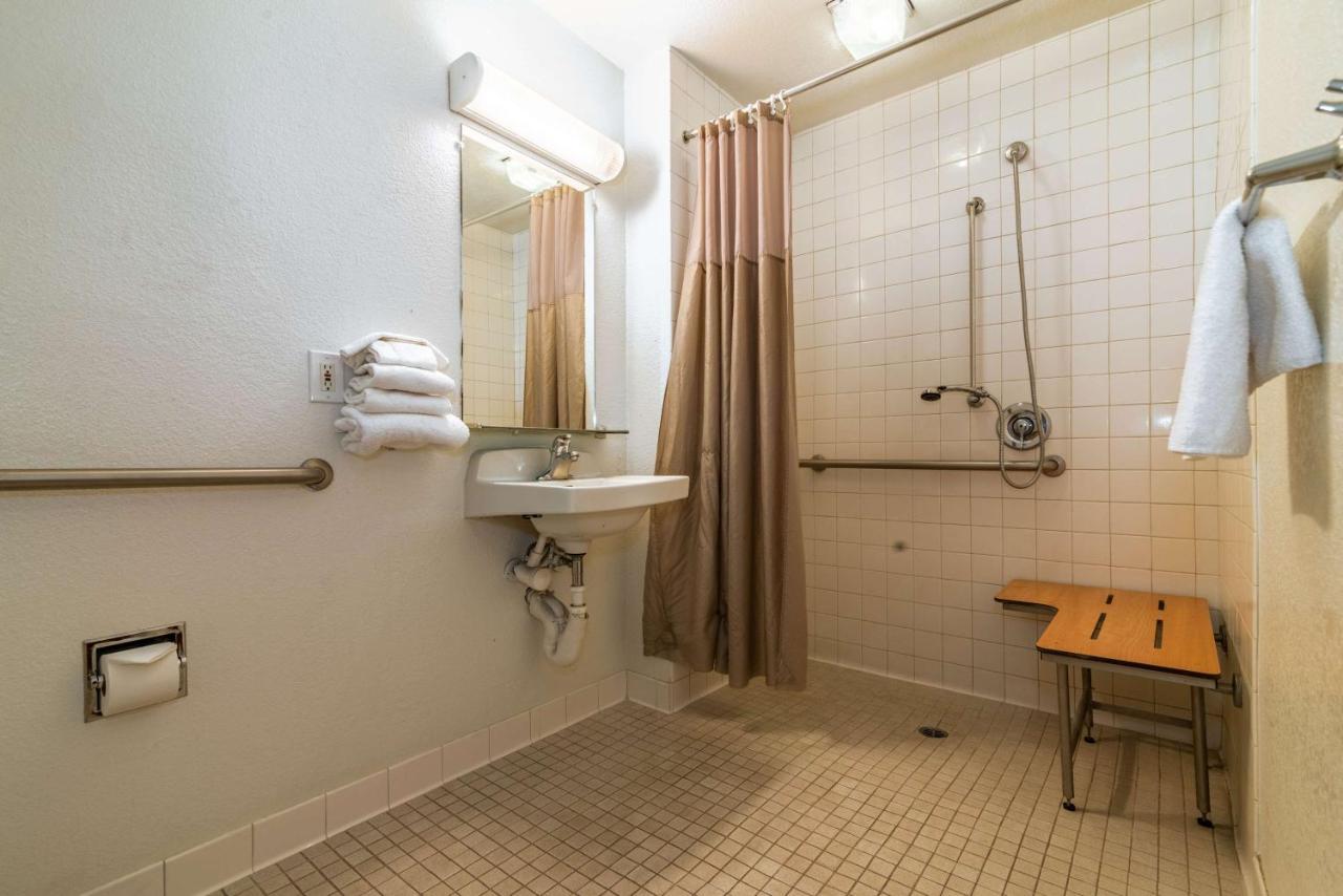 Double Room Disability Access Roll Shower