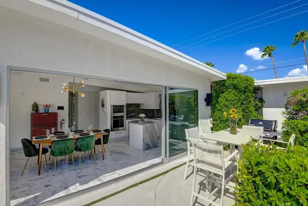 Palm Springs Luxury Home With Pool And Next To Downtown & Airport-1
