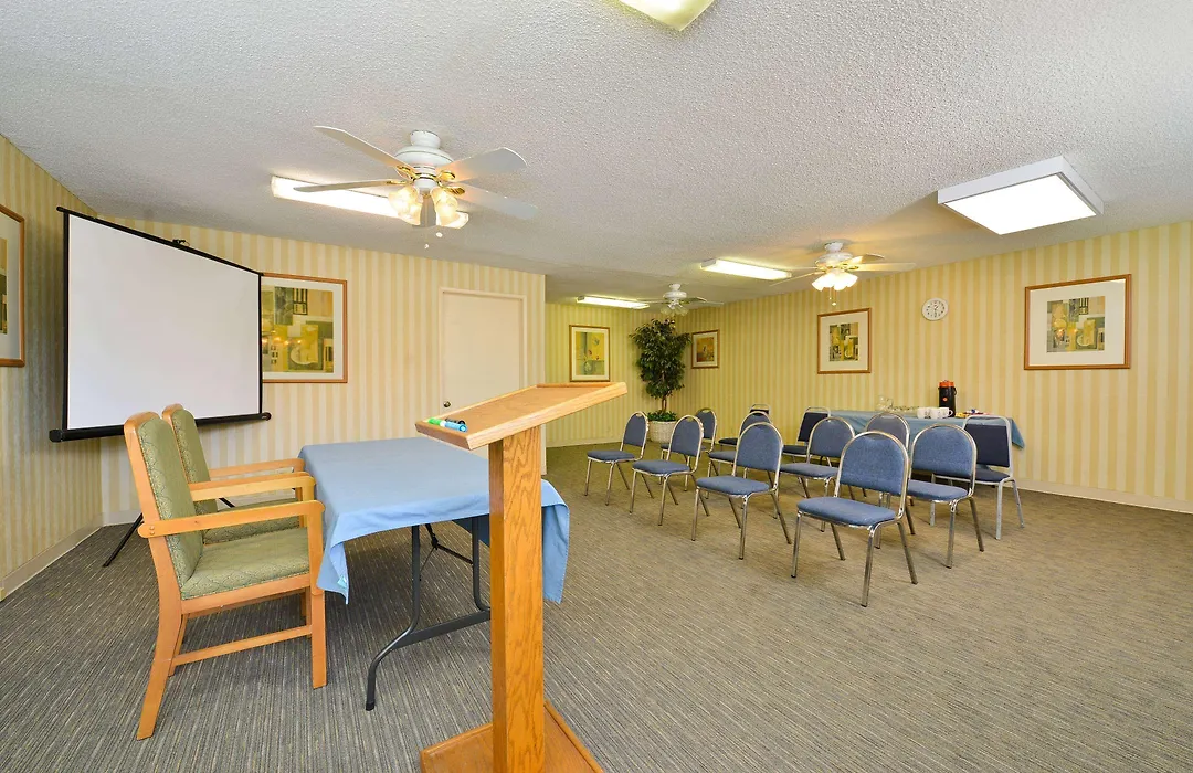Travelodge By Wyndham Palm Springs-1
