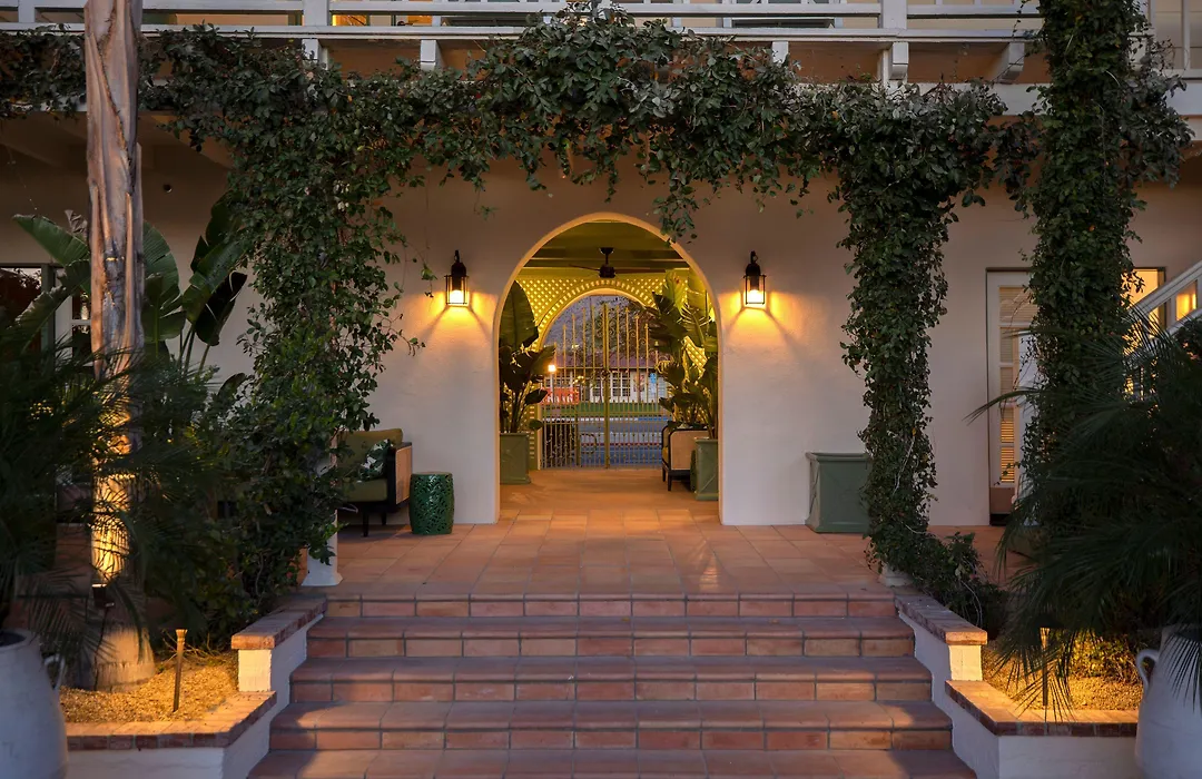 The Colony Palms Hotel And Bungalows - Adults Only-1