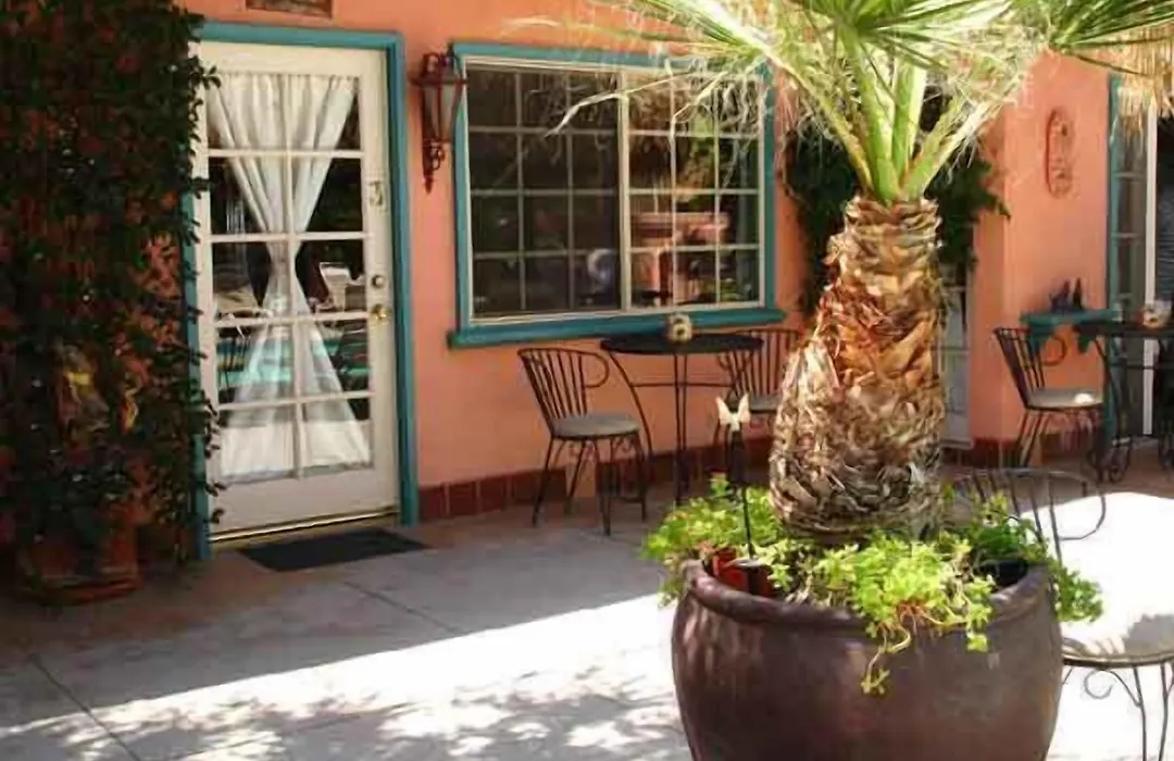 Coyote Inn-1