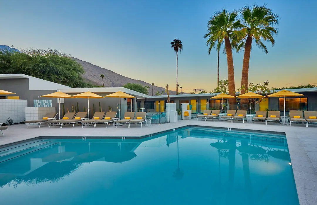 Twin Palms Resort - A Gay Men'S Resort-1