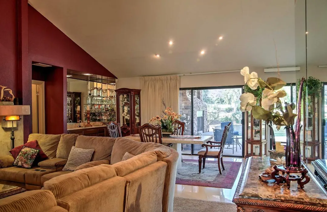 Palm Springs Golf Course Home: Private Pool & Spa!-1