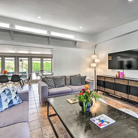 Luxe Palm Springs Home W/ Backyard Oasis!-3