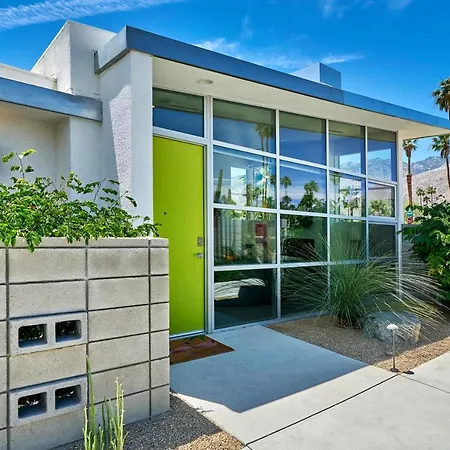 Sophia Oasis Luxe 2Br Condo With Mountain Views-3