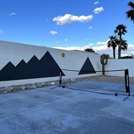 **Fabulous New Luxe Home Pool-Spa-Views!!!**-2