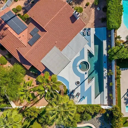 Serenity Palms- Gorgeous Villa In Palm Springs-3