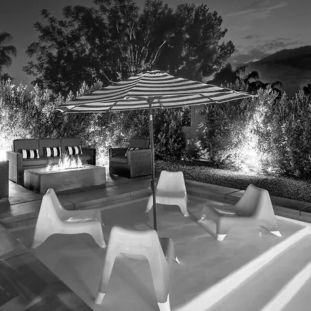 Best In Palm Springs • Featured In Dwell • 5 Bedrooms & All En Suite Baths-3