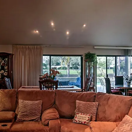 Palm Springs Golf Course Home: Private Pool & Spa!-3